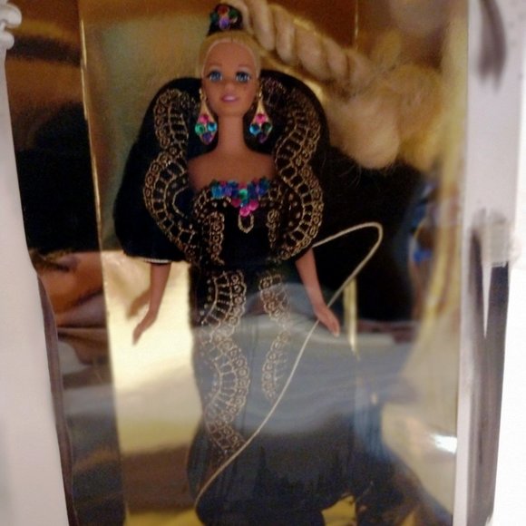 4th in Classique Collection Midnight Gala - Picture 2 of 8